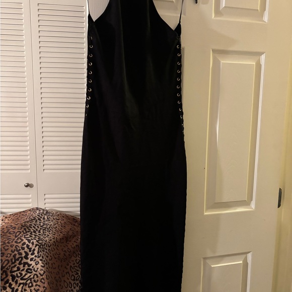 BALMAIN Side Lace-Up Black Halter Midi
Dress. - Picture 5 of 12
